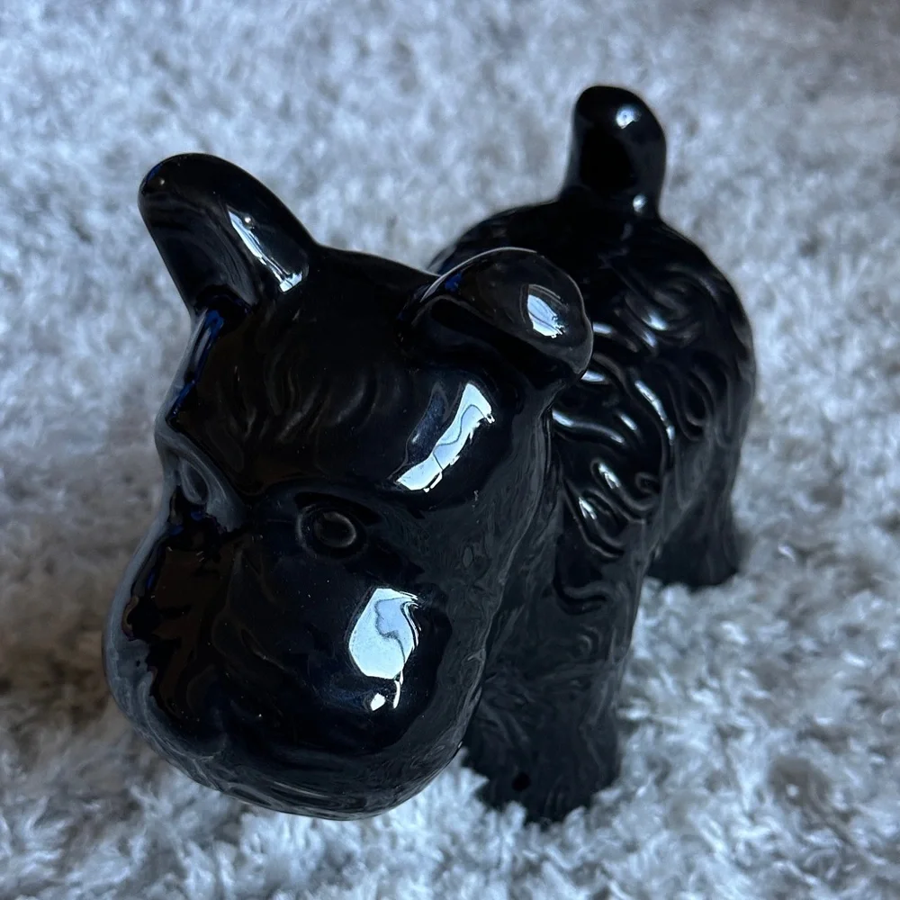Glossy Black Ceramic Scottie Dog - Picture 2 of 3